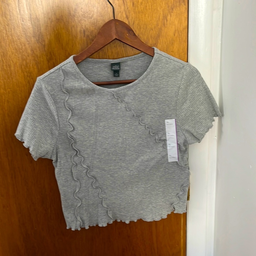 Wild fable XL Grey Crop Top Short Sleeve
